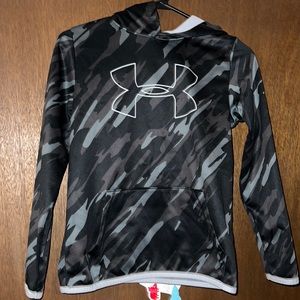 Under Armour boy’s sweatshirt